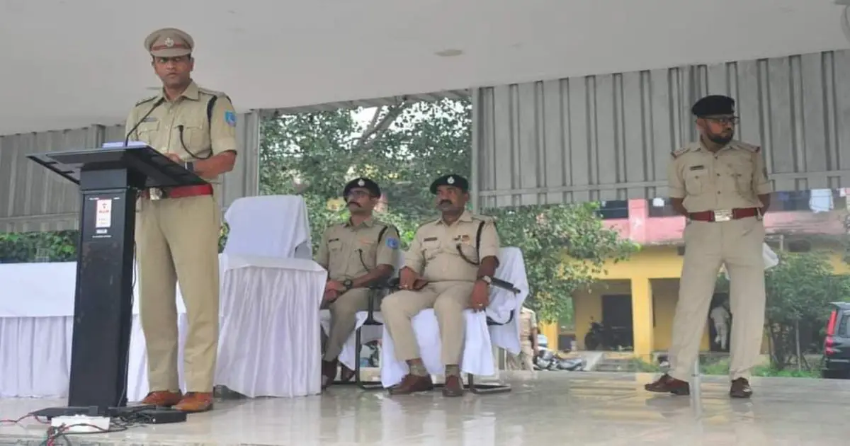 पुलिस स्मरण दिवस: शहीदों को दी गई श्रद्धांजलि, परिवारों को किया गया सम्मानित