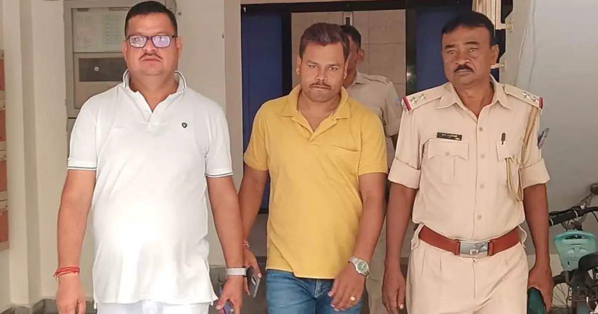 भाजपा नेता Vikas Singh को आत्मदाह से पहले पुलिस ने किया गिरफ्तार, सोशल मीडिया पर दी जानकारी