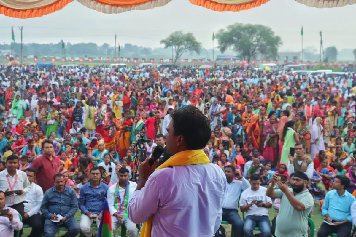 "झारखंडी अस्मिता की रक्षा के लिए NDA को जिताएं, घुसपैठियों को भगाएं !" रामचंद्र साहिस के समर्थन में बोड़ाम में जनसभा में नेताओं ने की अपील 